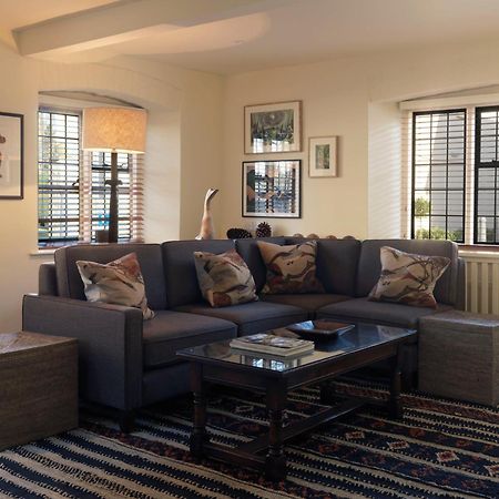 The Hare & Hounds Hotel Tetbury Luaran gambar