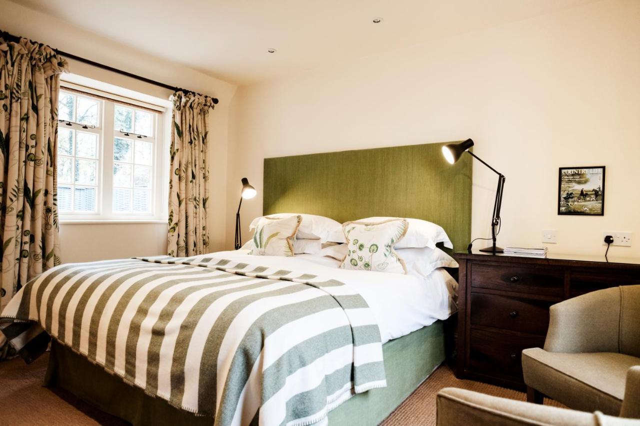 The Hare & Hounds Hotel Tetbury Luaran gambar