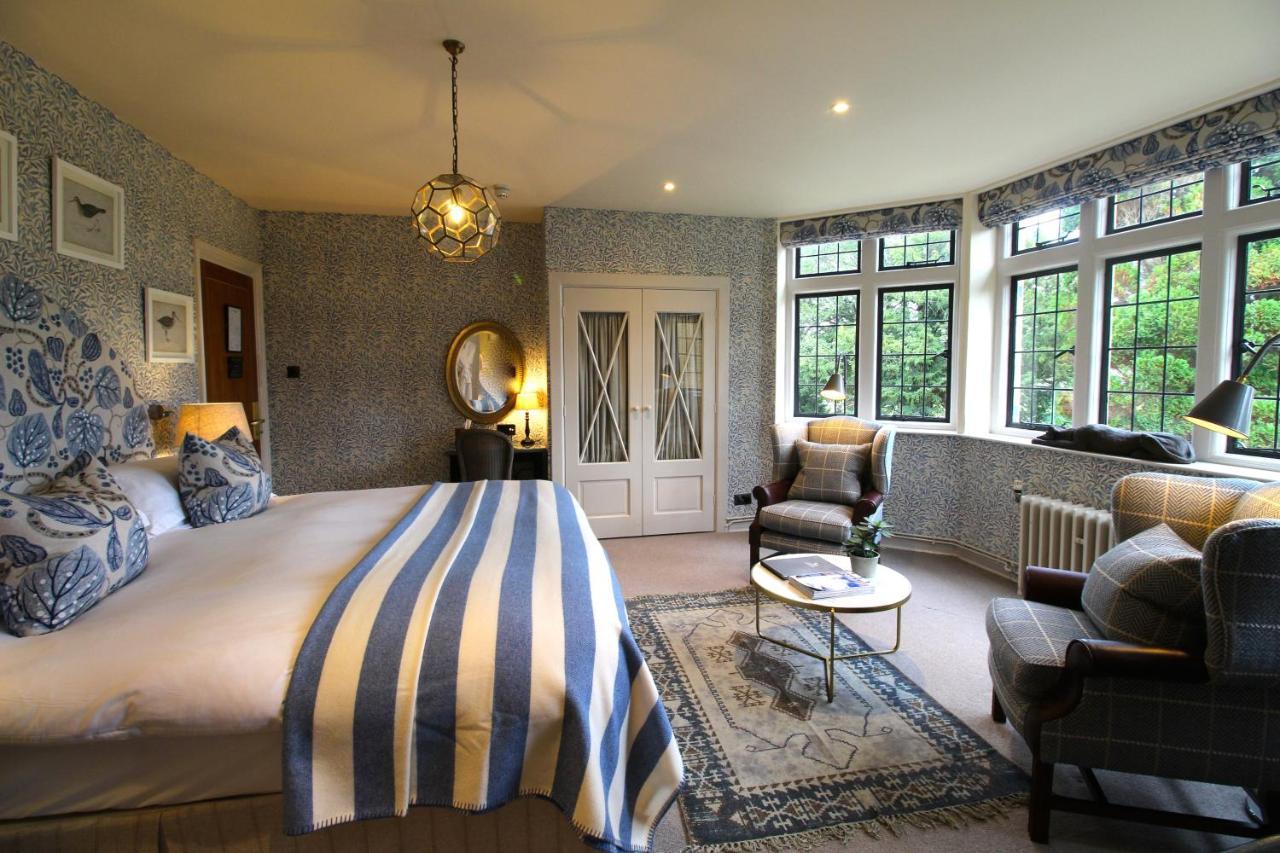 The Hare & Hounds Hotel Tetbury Luaran gambar