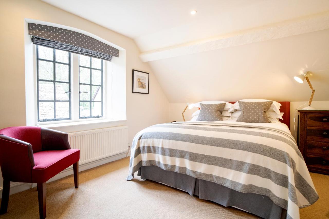 The Hare & Hounds Hotel Tetbury Luaran gambar