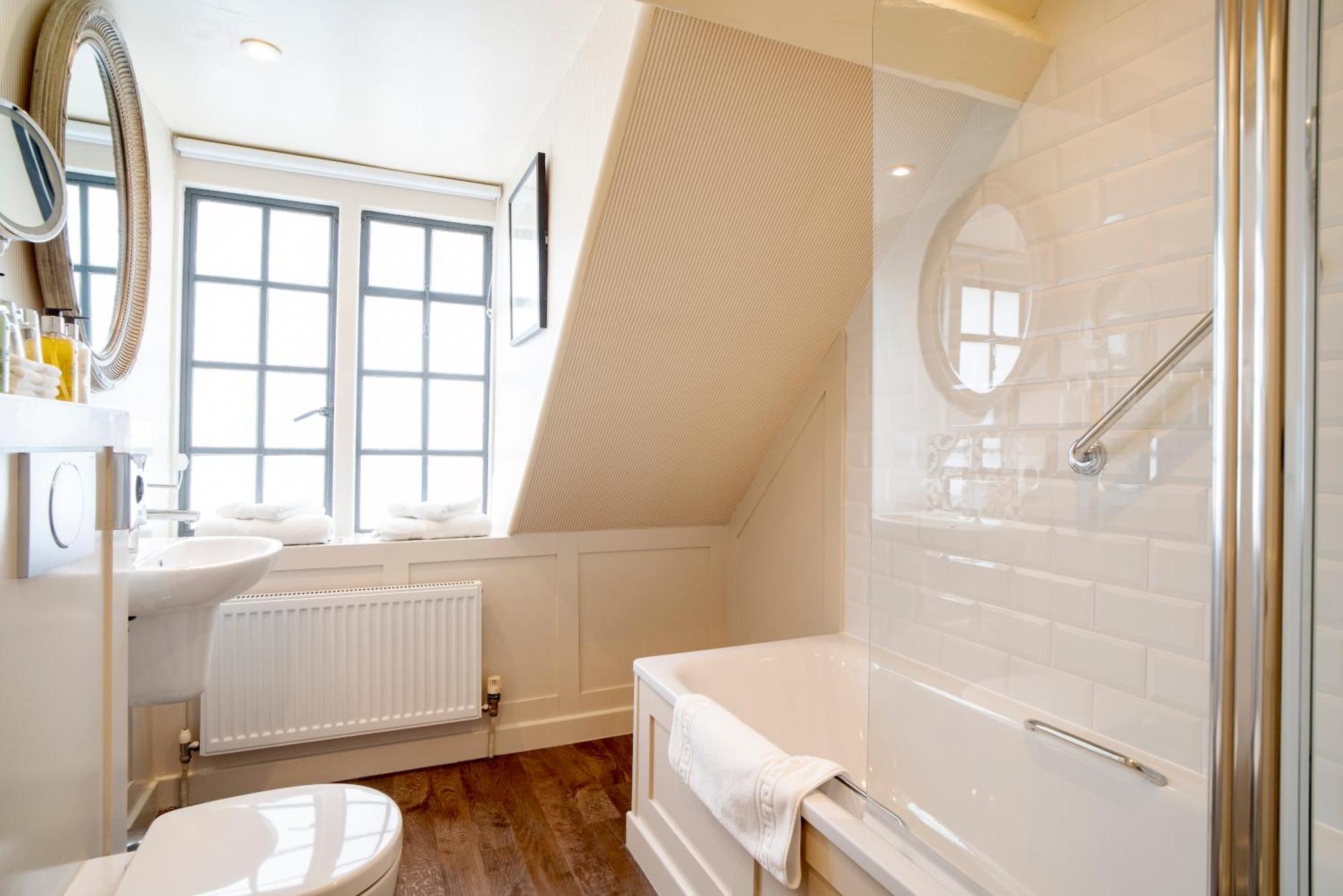The Hare & Hounds Hotel Tetbury Bilik gambar