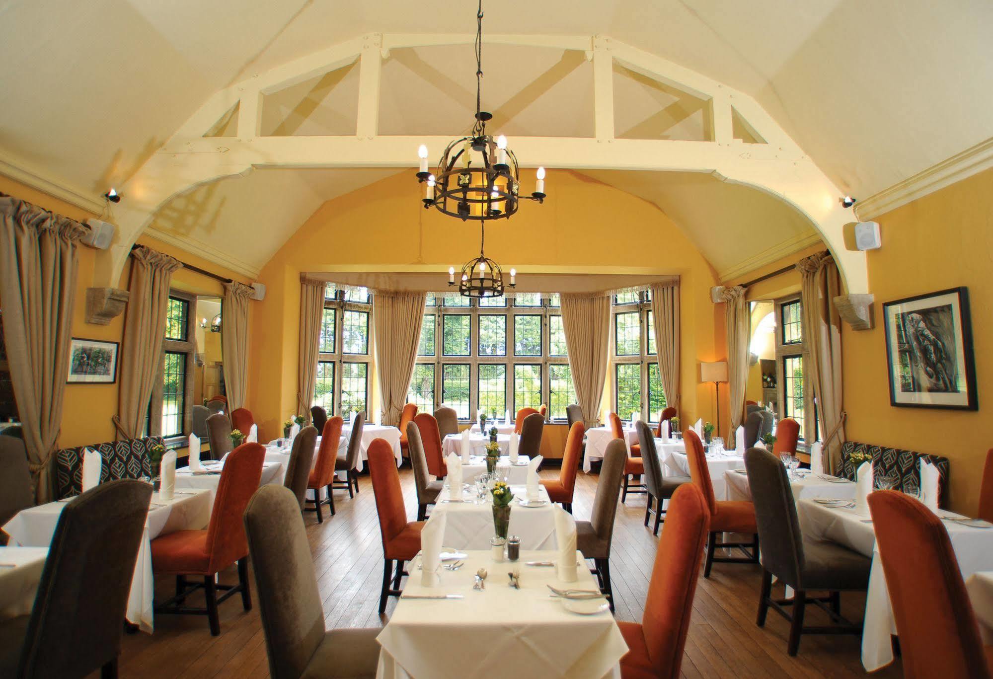 The Hare & Hounds Hotel Tetbury Luaran gambar