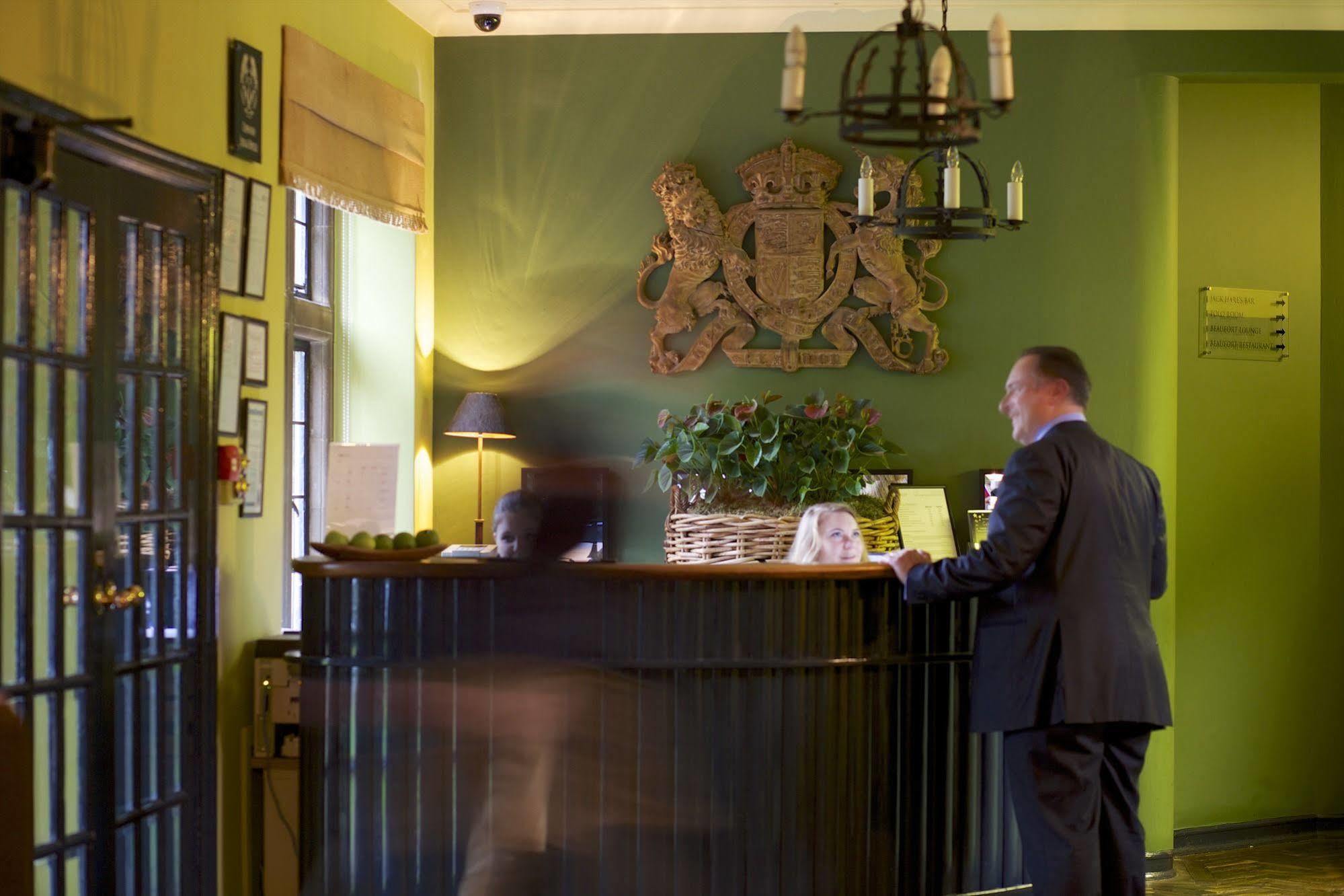 The Hare & Hounds Hotel Tetbury Luaran gambar