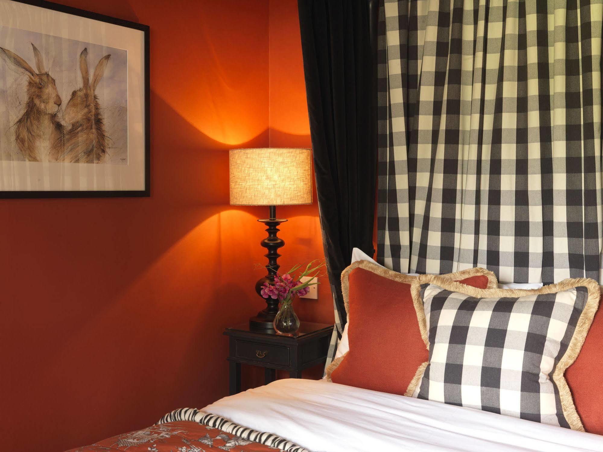 The Hare & Hounds Hotel Tetbury Luaran gambar