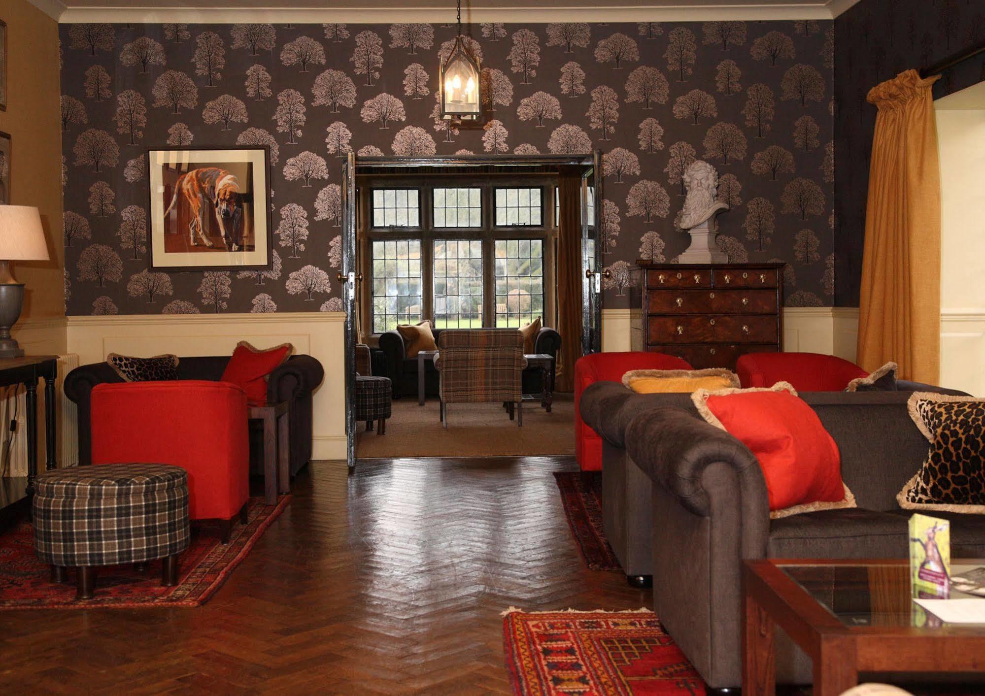 The Hare & Hounds Hotel Tetbury Luaran gambar
